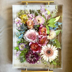 Bouquet preservation,Wedding flower resin tray,Custom resin tray with dry flowers,Resin tray with wedding or memorial flowers