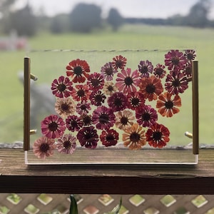Custom Hand-Poured Resin Flower Tray – Bridal Bouquet Preservation, Pressed Floral Serving Tray, Wedding Keepsake, Personalized Resin Art